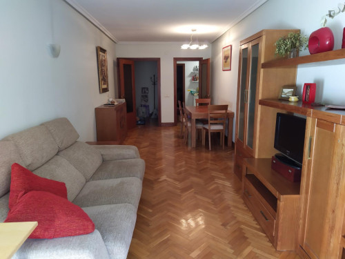 Comfy 3 Bedroom Apartment close to Amara-Donostia Train Station