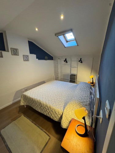 Comfortable one-bedroom apartment with garden, well connected to the center