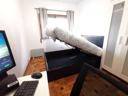All bills included Double Bedroom close to Minho University 8