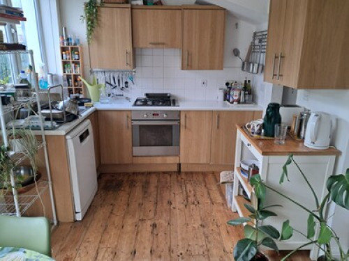 Spacious double room in Hove