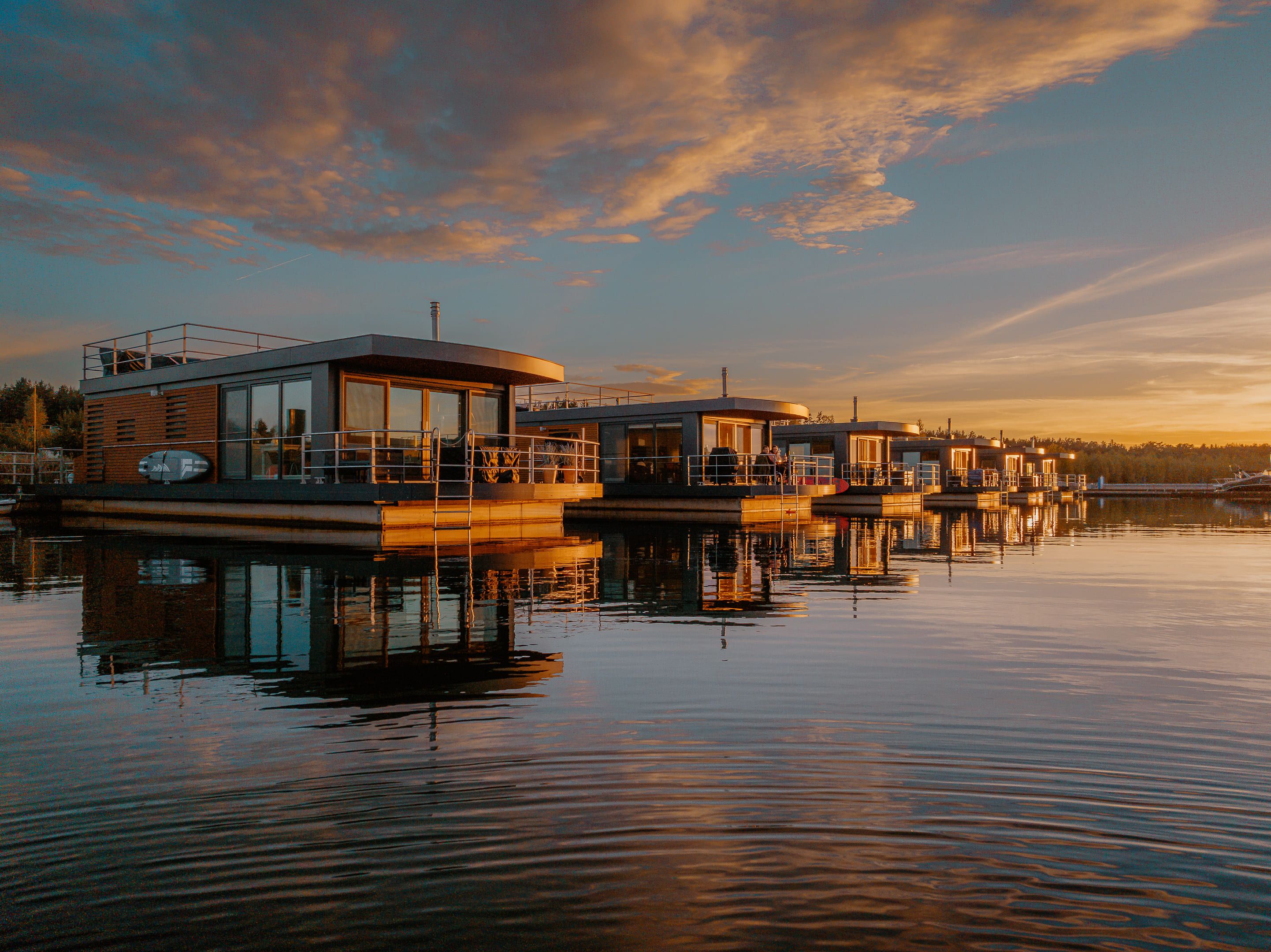 Floating House On The Water - 13