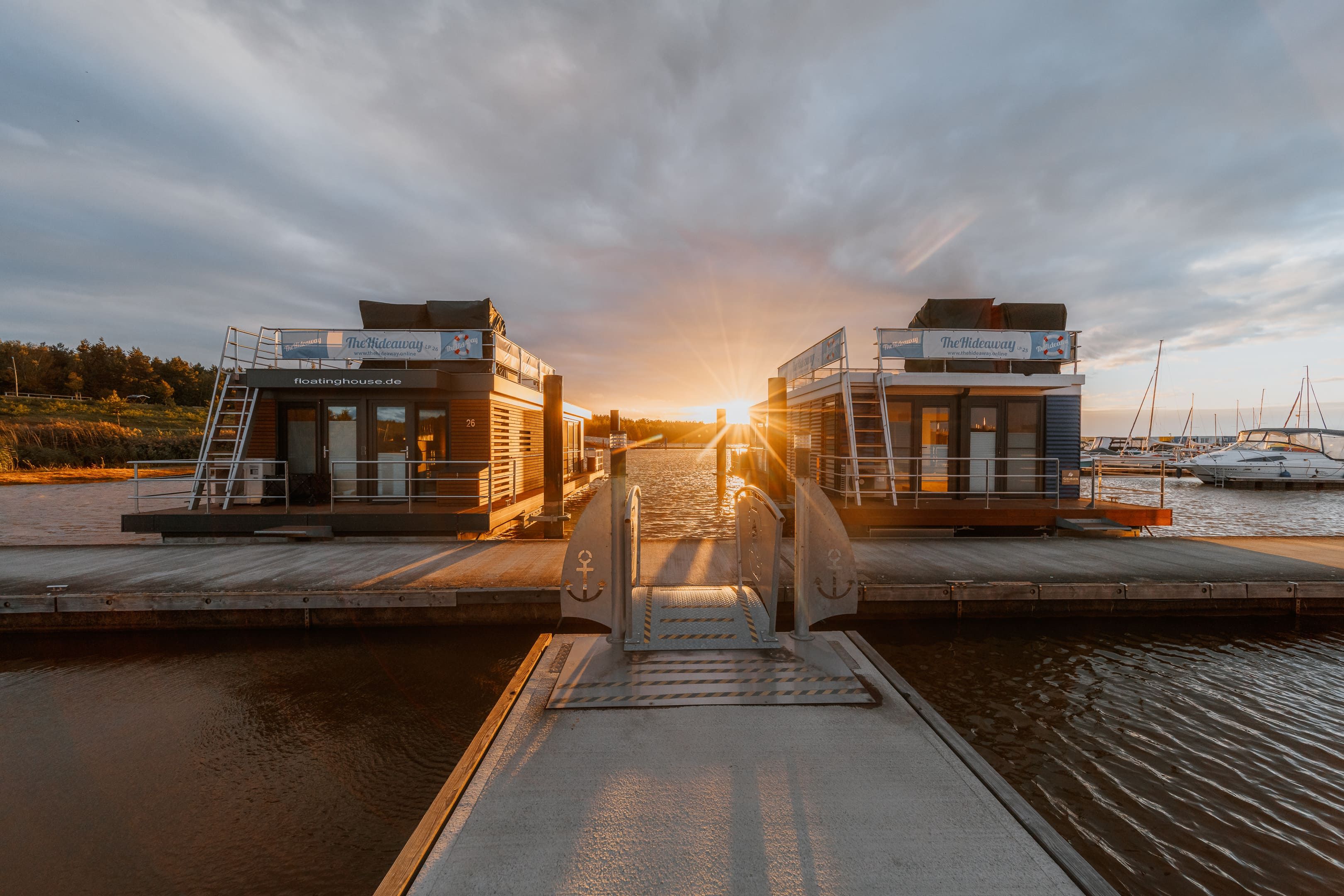Floating House On The Water - 23