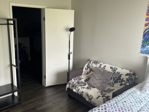 Roughneck Crib - Gallery - 6