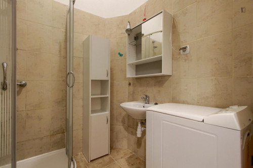 Homely single bedroom near Faculty of Electronics and Information - Gallery - 6