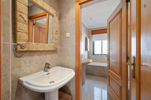 Very appealing 2-bedroom apartment in Sesimbra