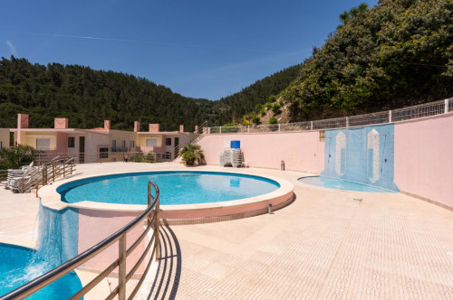 Very appealing 2-bedroom apartment in Sesimbra