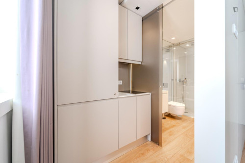 Bright studio near the centre of Braga - Gallery - 6