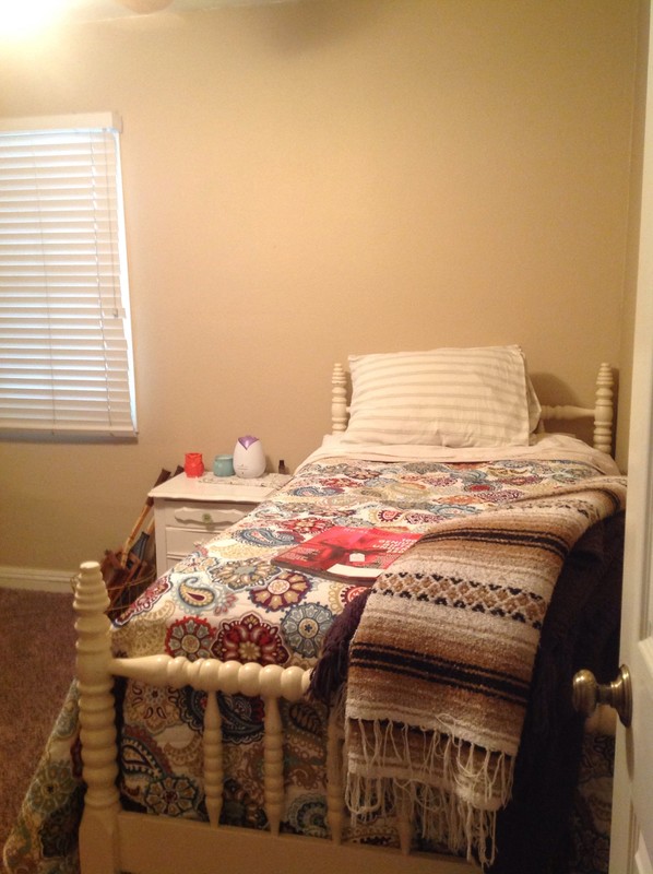 Guest Bedroom(Full Room) - 1