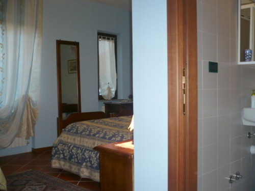 Typical family of the place - Gallery - 10