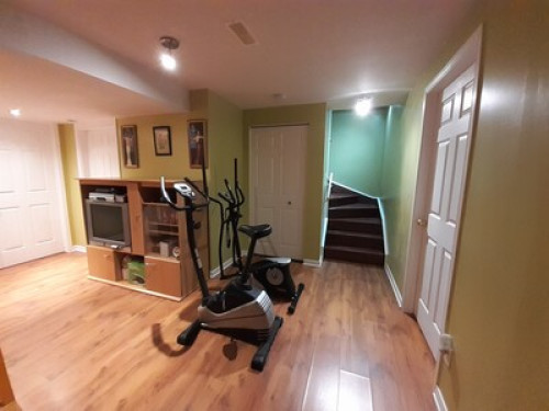 Modern room and bathroom available - Gallery - 6