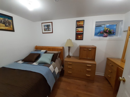 Modern room and bathroom available - Gallery - 11