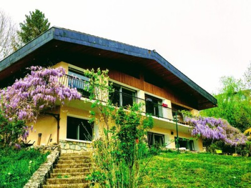 Charming Mountain View Chalet - Gallery - 5