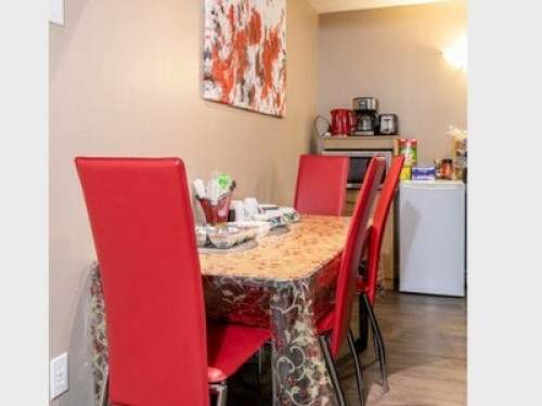 Serenity $ Memorable Basement unit - Gallery - 23
