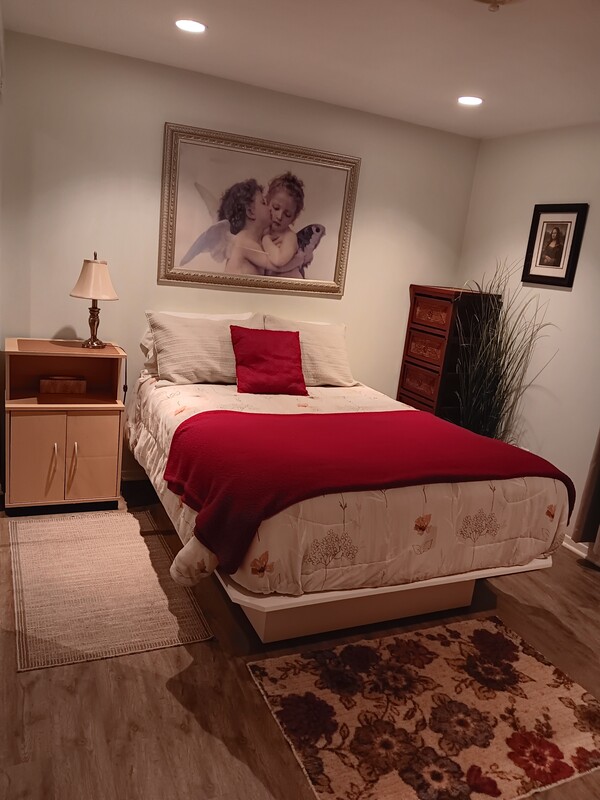  Room 1(Full Room)  -  Peaceful haven near Montreal  - Gallery -  1