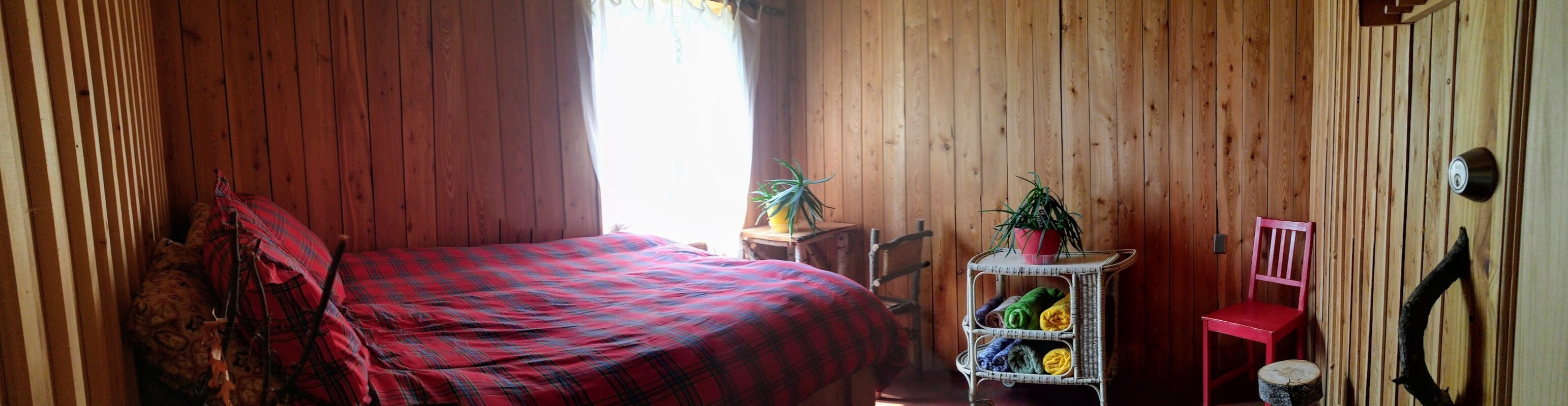  West Guest Bedroom (Single Bed)  -  Off-grid homestead   - Gallery -  1