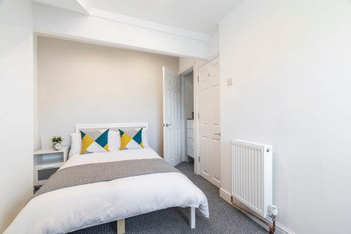 13-stanmore-avenue-leeds-41681275620251008062110AM