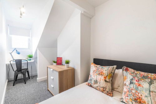 9-stanmore-view-leeds-79587423820251008062223AM
