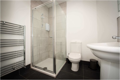 19-estcourt-terrace-leeds-119127681720251008062639AM