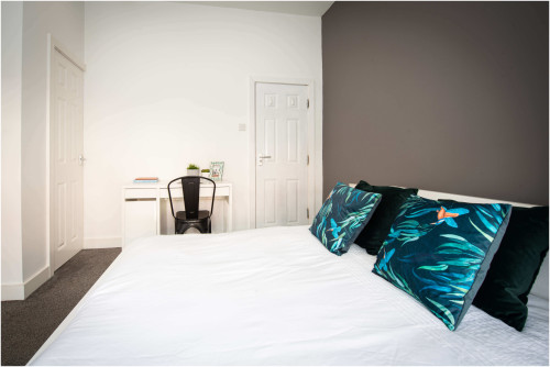19-estcourt-terrace-leeds-211062056220251008062644AM