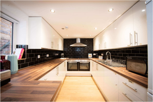 19-estcourt-terrace-leeds-86062617820251008062638AM