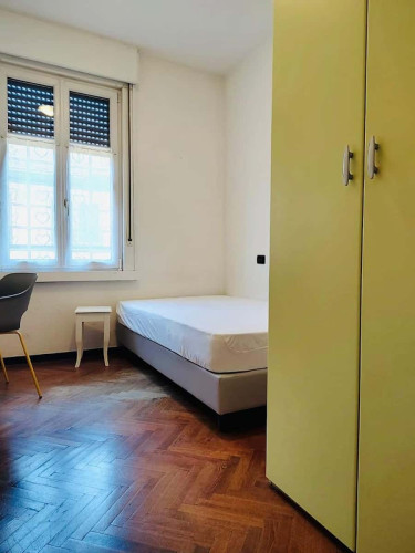 Room in Via Tommaso Gar, Trento for 89 m² with 3 bedrooms