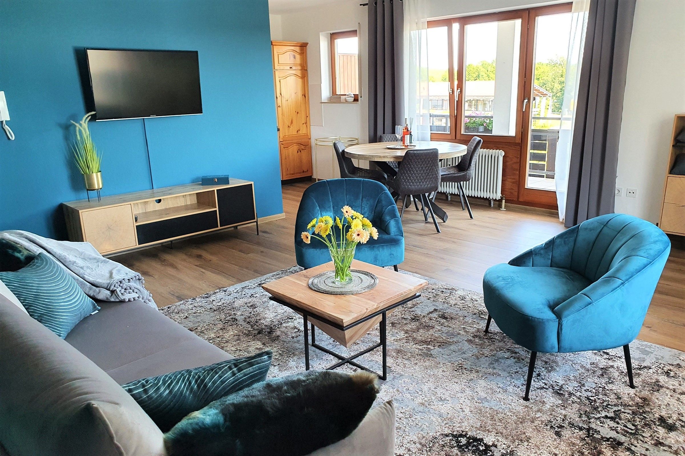 Fully Furnished 2-Room Apartment With Balcony And A Lot Of Charm In Meersburg - 35