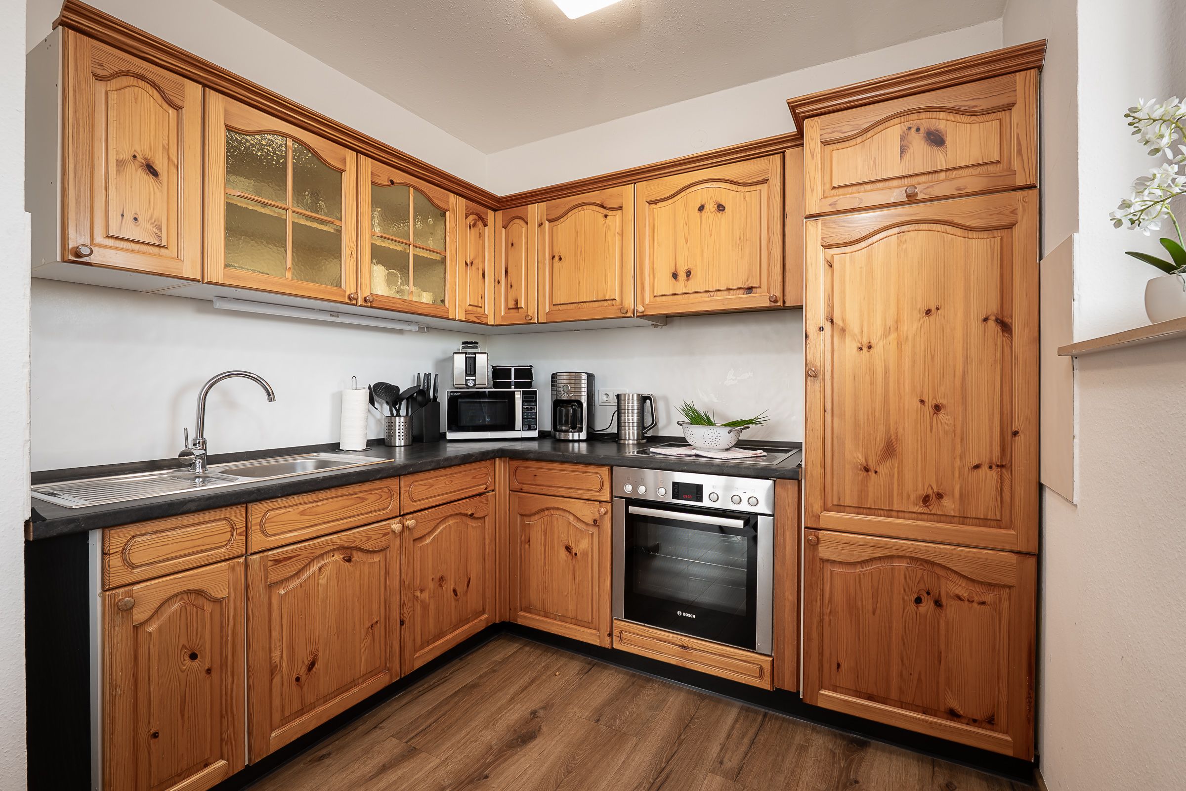 Fully Furnished 2-Room Apartment With Balcony And A Lot Of Charm In Meersburg - 11