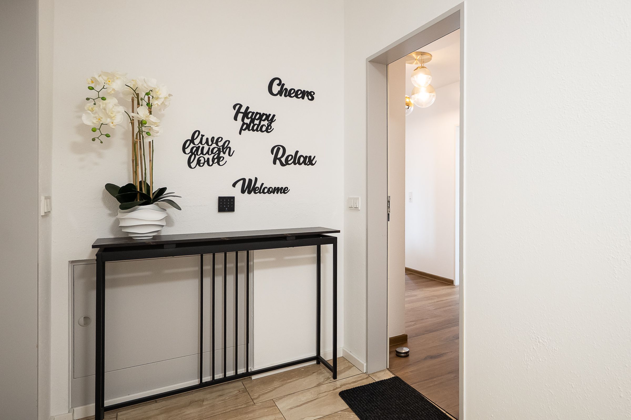 Fully Furnished 2-Room Apartment With Balcony And A Lot Of Charm In Meersburg - 8