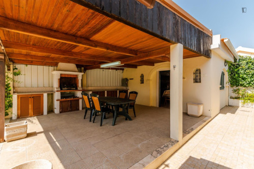 Lovely 3 bedroom house near Lagoa de Albufeira beach