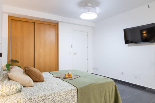 Bright double bedroom in Yuncos - Gallery - 7