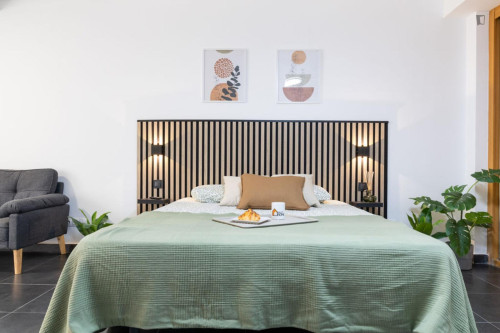 Bright double bedroom in Yuncos