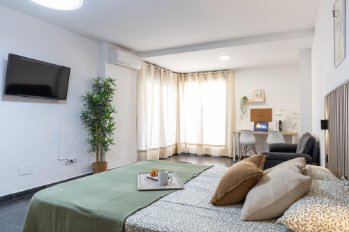Bright double bedroom in Yuncos - Gallery - 6