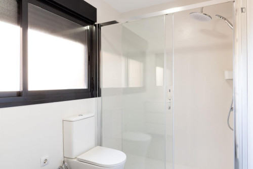 Modern double bedroom in Yuncos - Gallery - 13