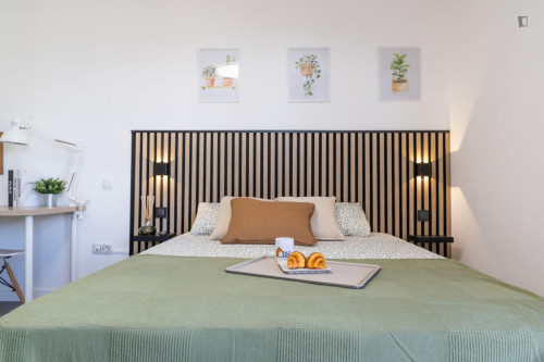 Modern double bedroom in Yuncos - Gallery - 5