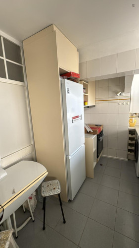 Tempting Double Bedroom close to Encarnação Metro