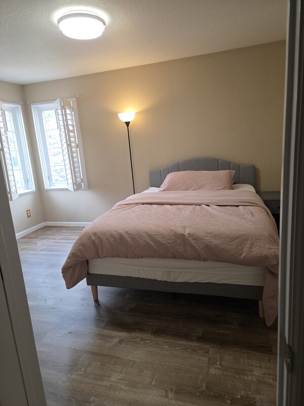  1 Bed 1bath (private. Queen Size Bed. Furniture Included)(Full Room)  -  WELCOME!!!!   - Gallery -  1
