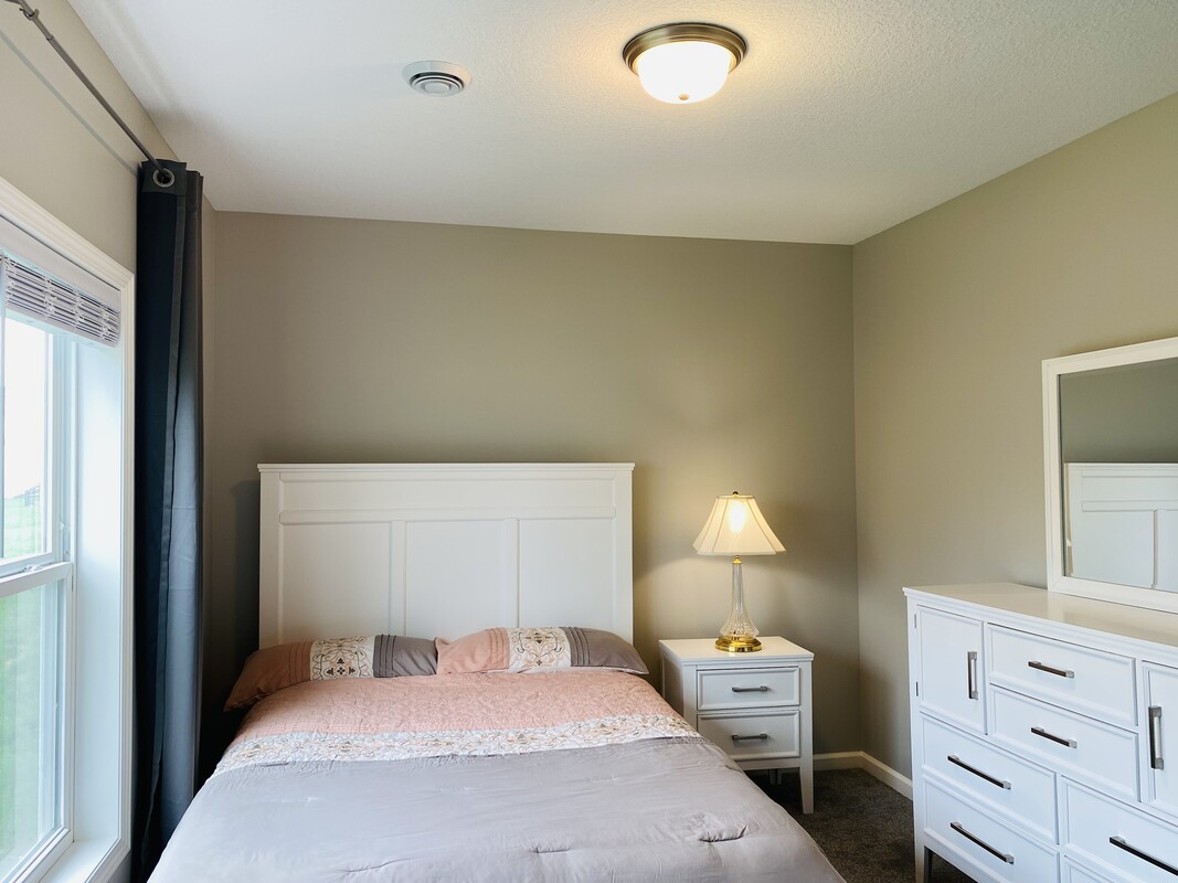  Queen Bedroom(Single Bed)  -  Minnesota Gina Homestay (지나 홈스테이)  - Gallery -  1