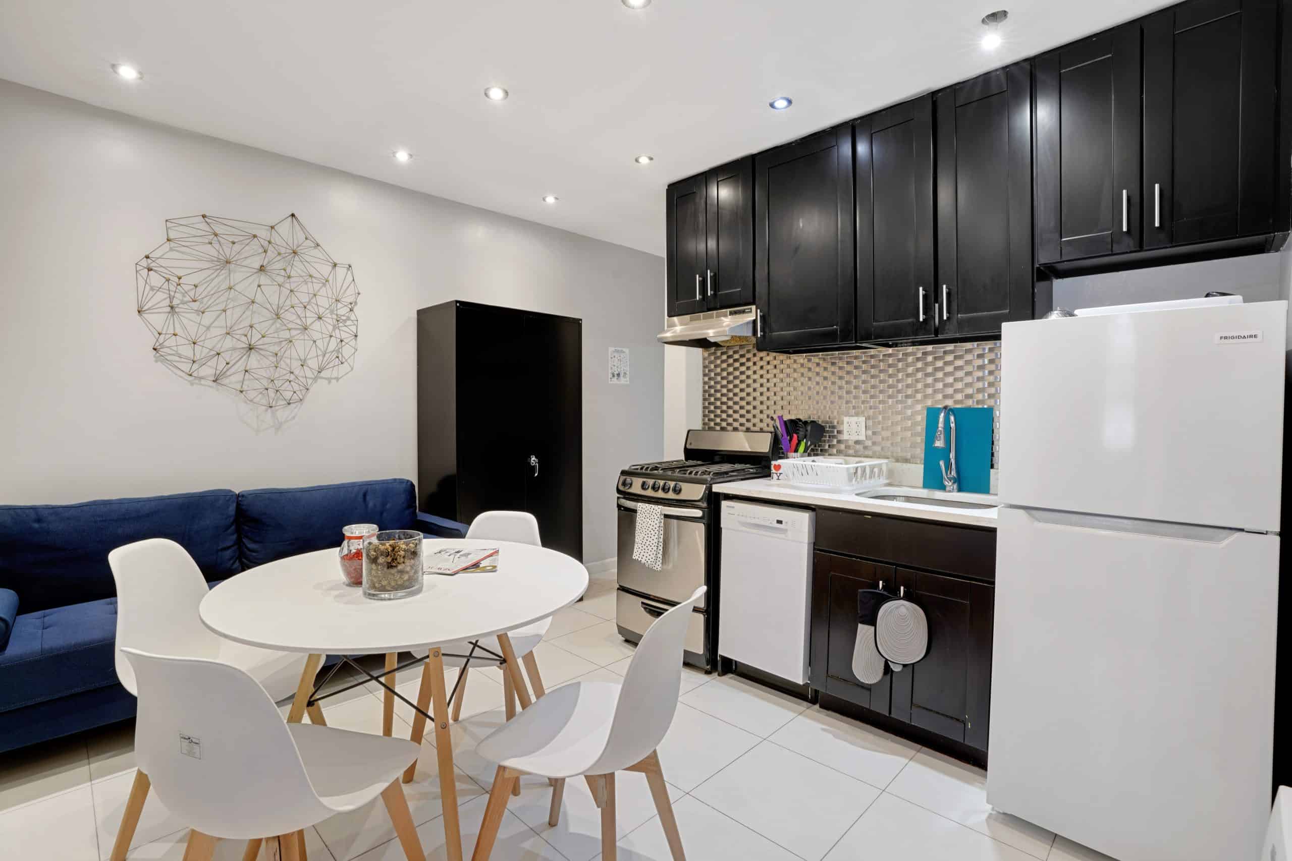  Economy Private Room  -  Manhattan Morningside Home  - Gallery -  4