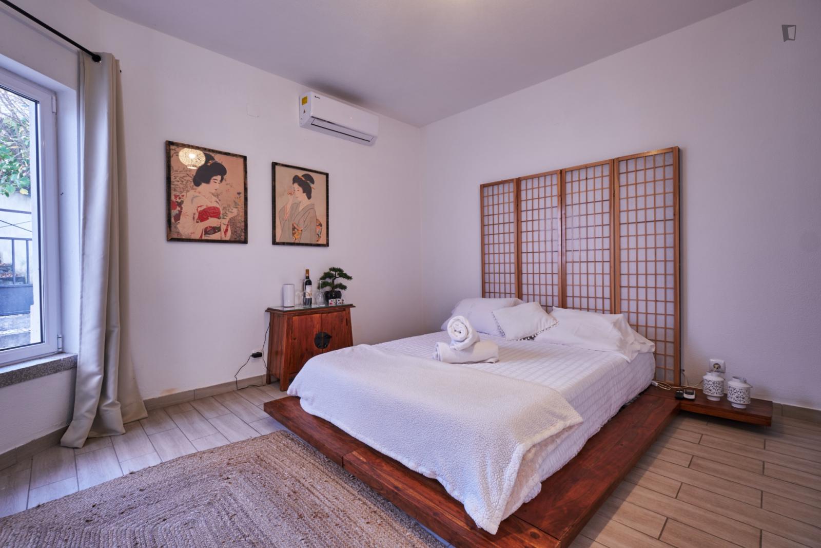  Charming Ensuite Bedroom In Santa Comba Dão  -  Charming ensuite bedroom in Santa Comba Dão  - Gallery -  1