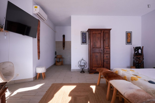 Amazing ensuite bedroom in Santa Comba Dão, Viseu