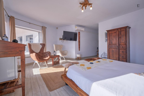 Amazing ensuite bedroom in Santa Comba Dão, Viseu