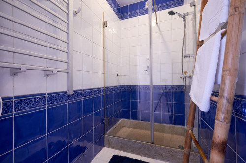 Lovely ensuite bedroom in Santa Comba Dão, Viseu  - Gallery -  5