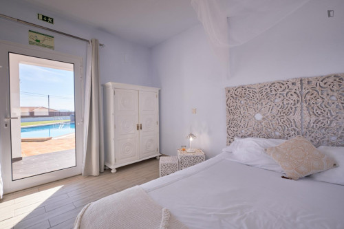 Lovely ensuite bedroom in Santa Comba Dão, Viseu