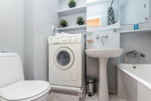 Cosy single bedroom near Park Mirowski