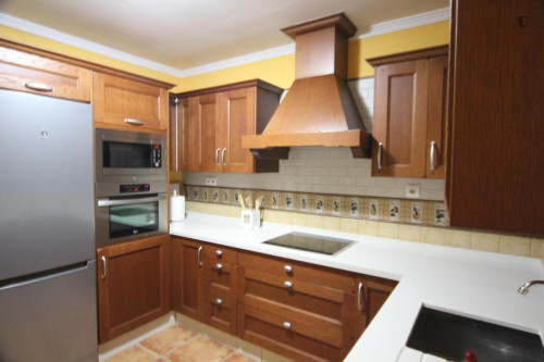 Welcoming Single Bedroom with a balcony close to Puerto Real Train Station - Gallery - 5