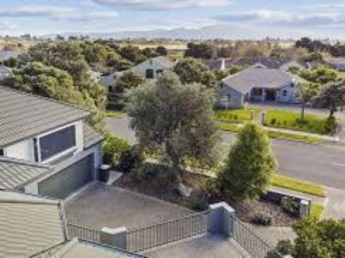 HOME AWAY FROM HOME – Kapiti Coast