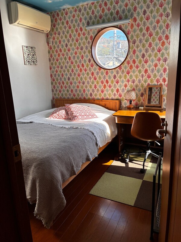  Double Room(Single Bed)  -  Japanese Family + Home Breakfast  - Gallery -  1