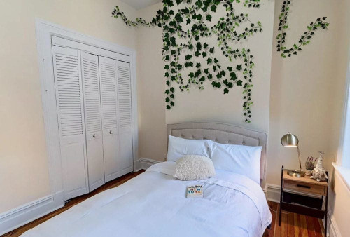 Rent a Room in Long Island City - Gallery - 11