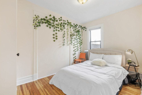 Rent a Room in Long Island City - Gallery - 9