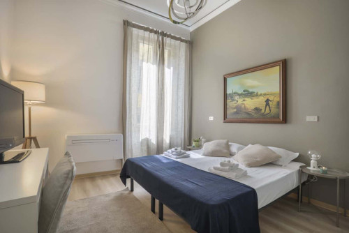 Bright 2-bath flat near Accademia, Toc-Toc